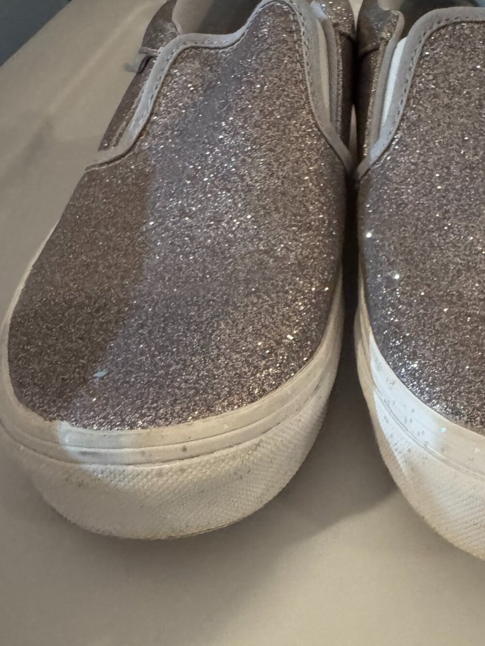 Vans Girls' Missy Silver Glitter Slip-On Sneakers,Size:Girls' 6, Great Condition - Picture 5 of 6